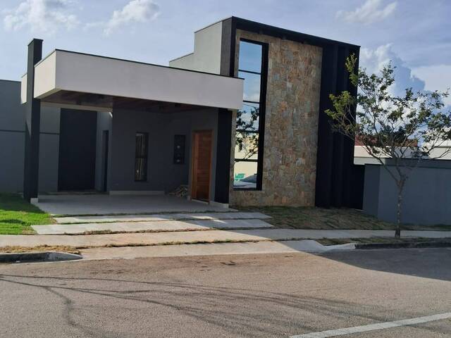 #102 - Casa para Venda em São José dos Campos - SP - 1